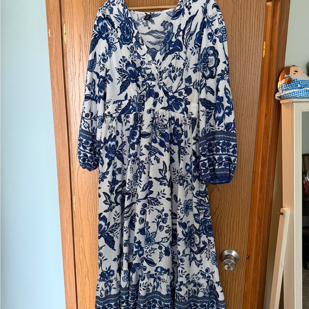 SHEIN Blue and White Floral Maxi Dress